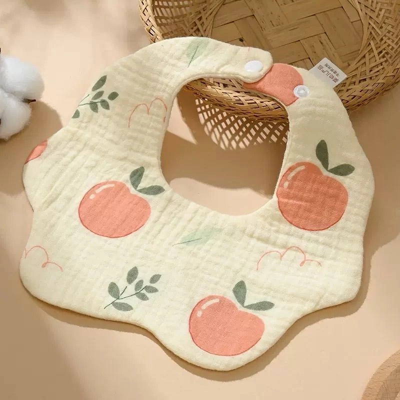 Muslin Bib - Curved 4