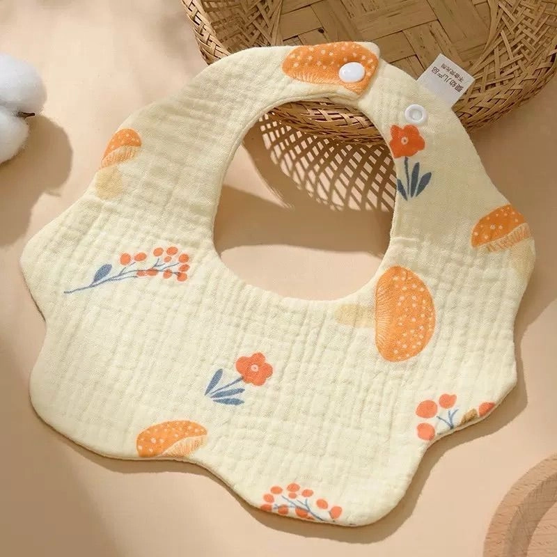 Muslin Bib - Curved 5