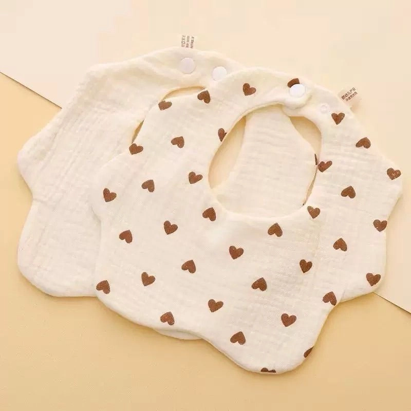 Muslin Bib - Curved 7