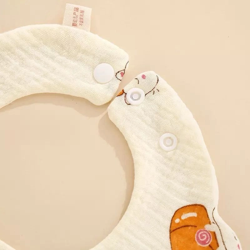 Muslin Bib - Curved 6