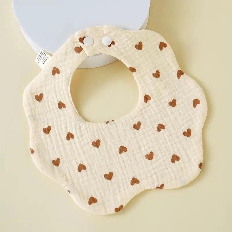Muslin Bib - Curved