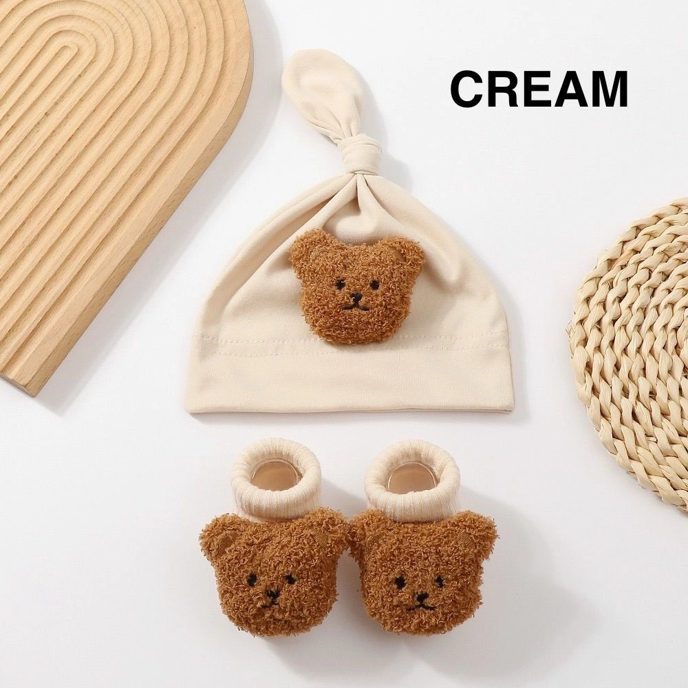 Teddy Bear Knot Cap and Booties Set