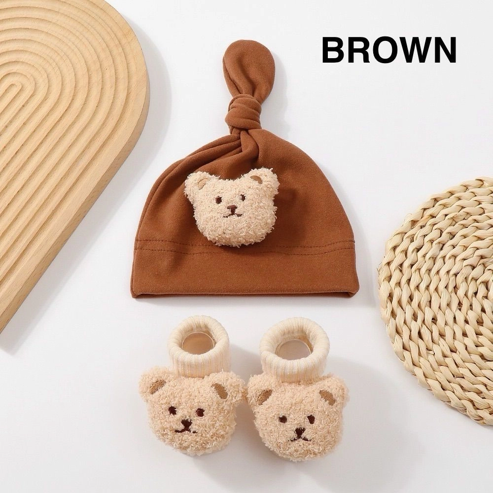 Teddy Bear Knot Cap and Booties Set 4