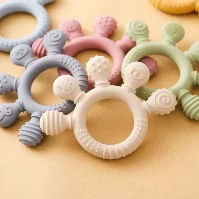 Palm shaped baby teether food grade silicone 1