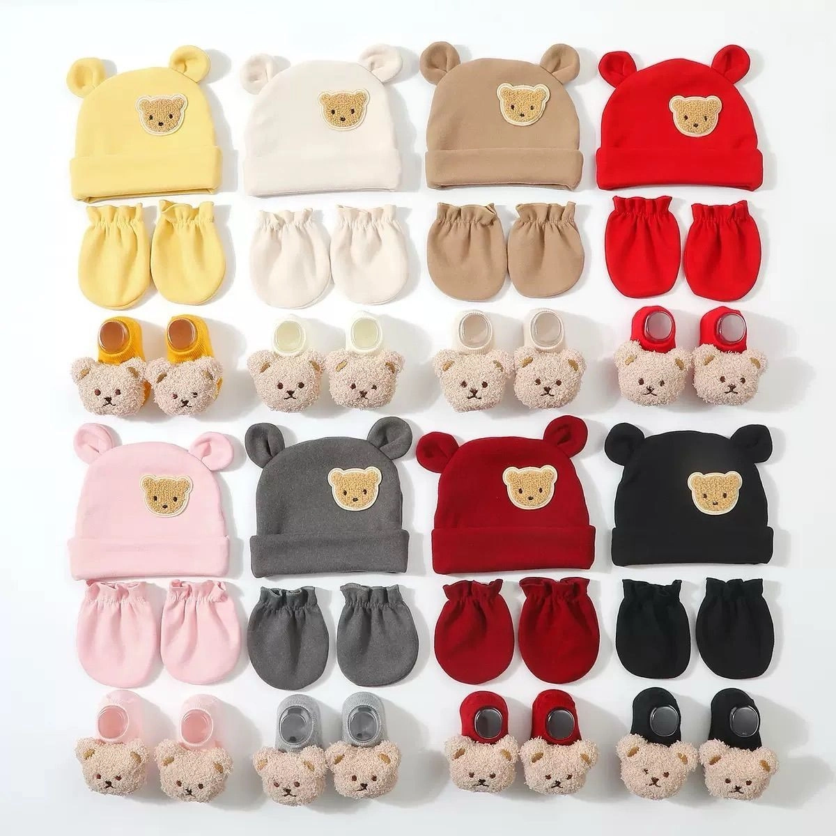 Teddy Patch cap, mitten & booties set 1