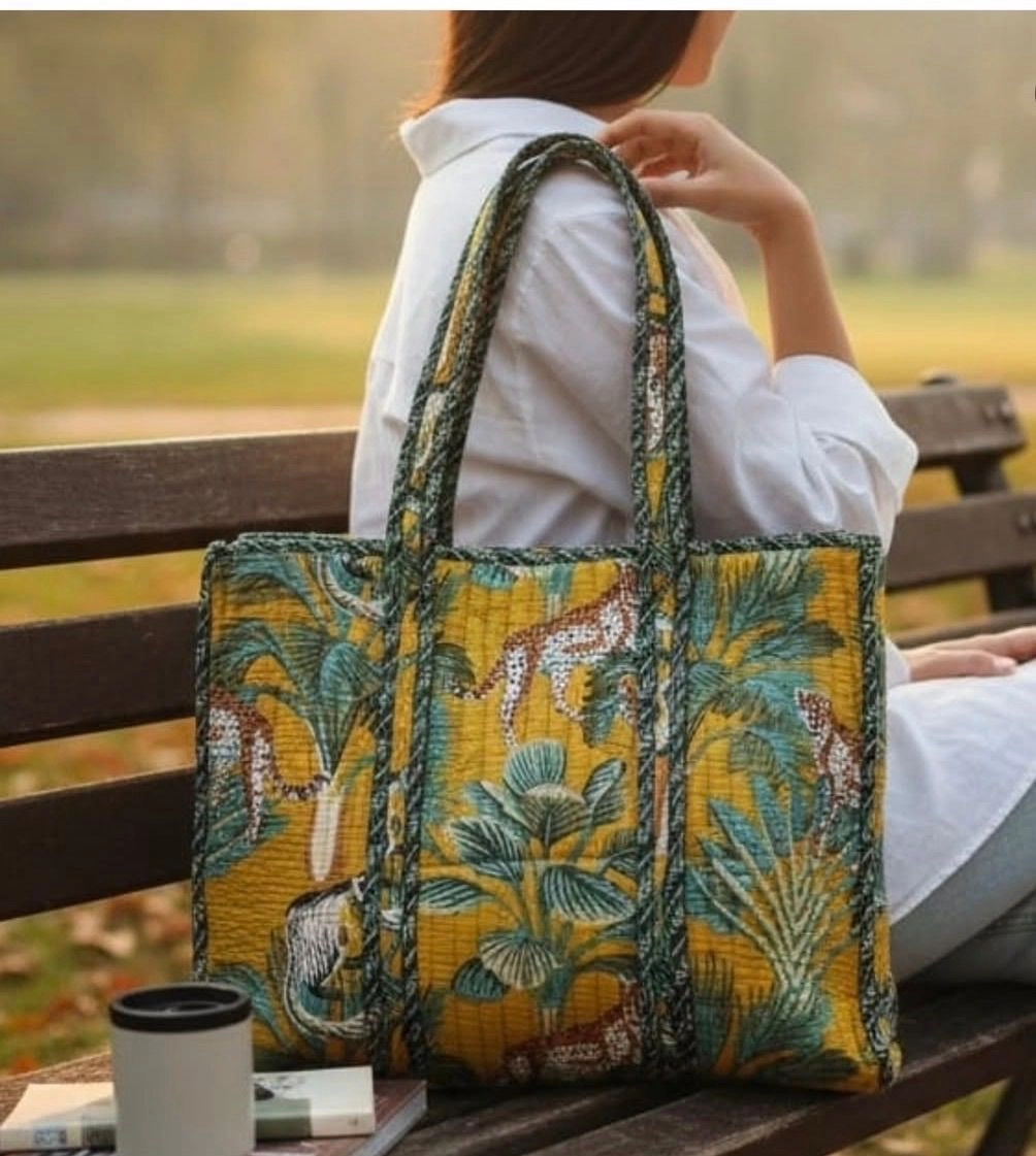 Jaipuri printed cotton tote bags with zip