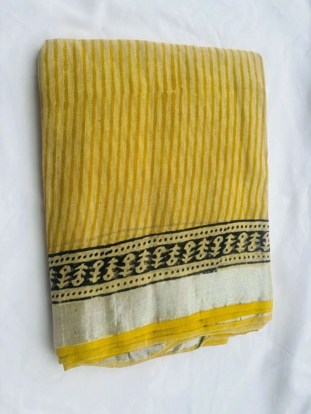 Yellow soft Linen Cotton Saree 3