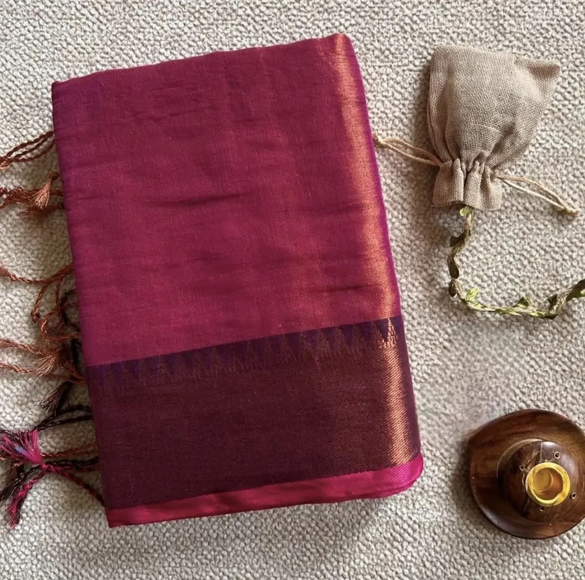 Premium Handloom Cotton Tissue Blend Saree 4