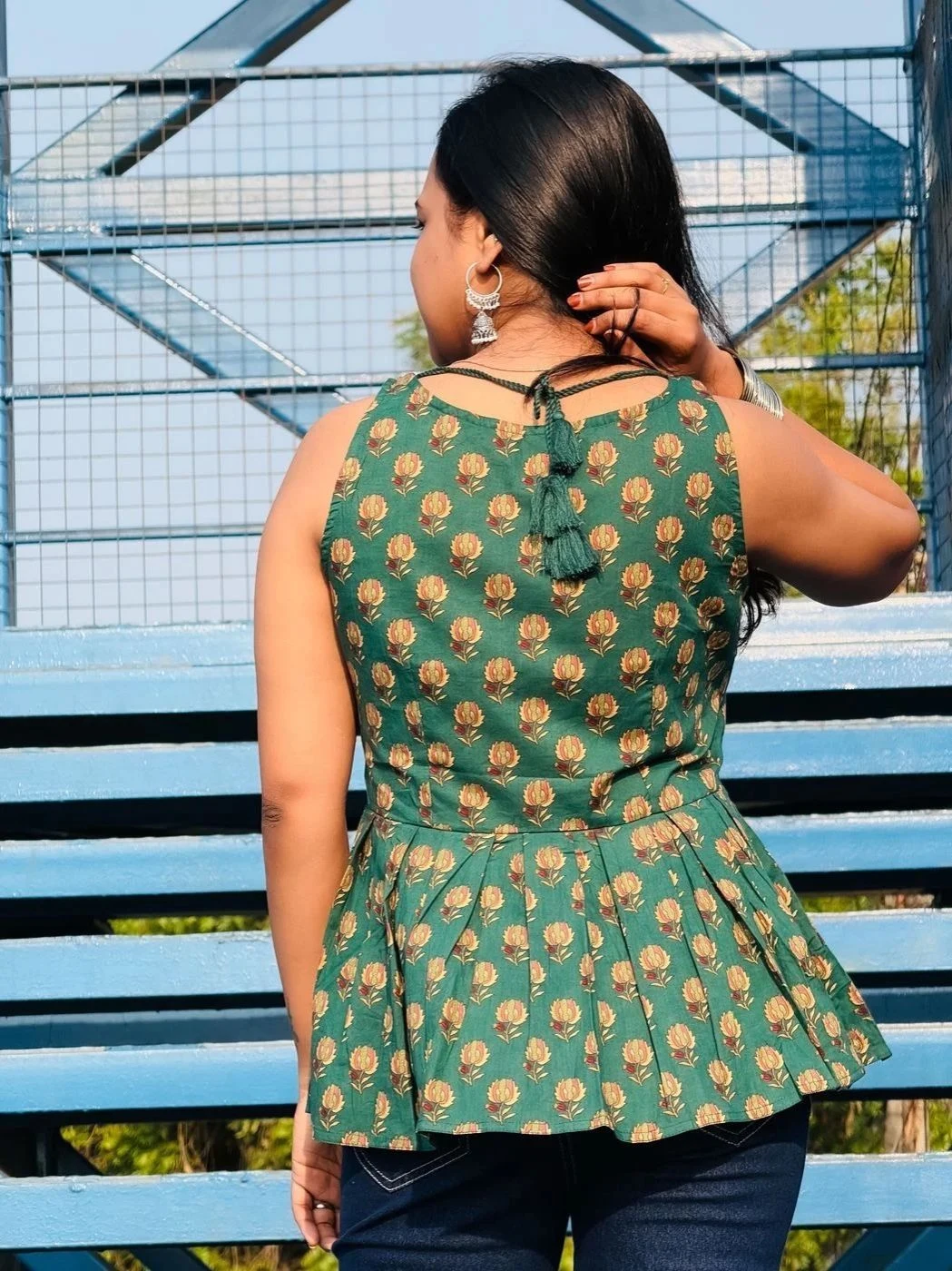 Green Sleeveless Short Kurti