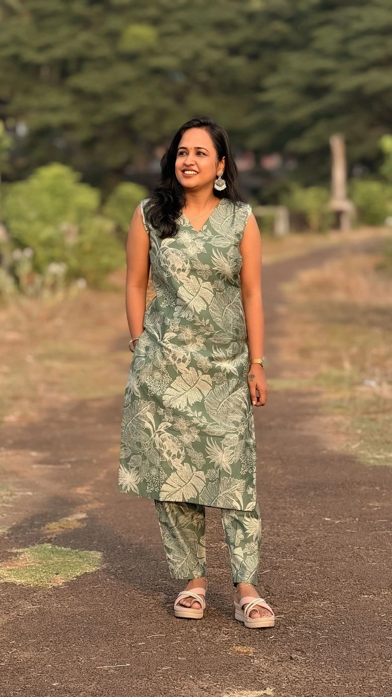 Green Coord Set With Off White Print