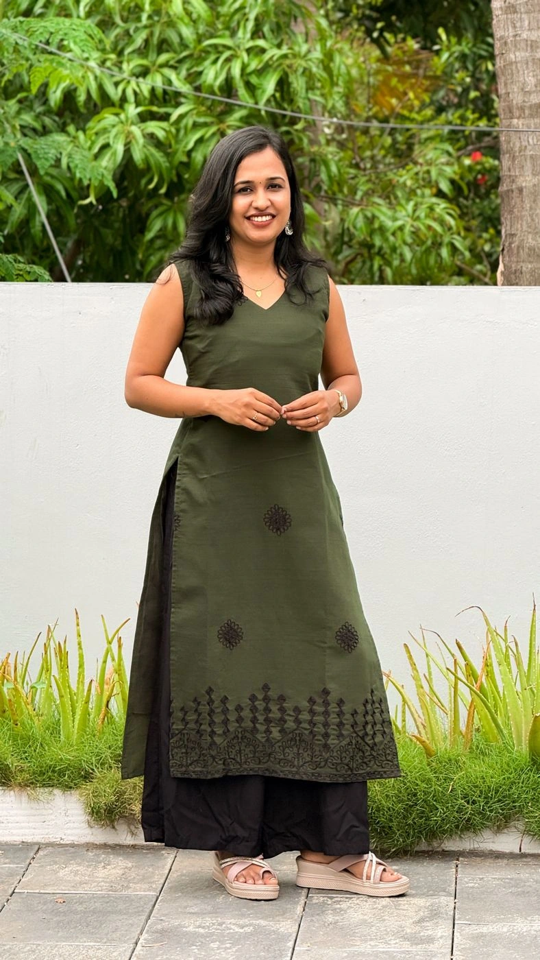 Elegant Green Embroidered Kurti