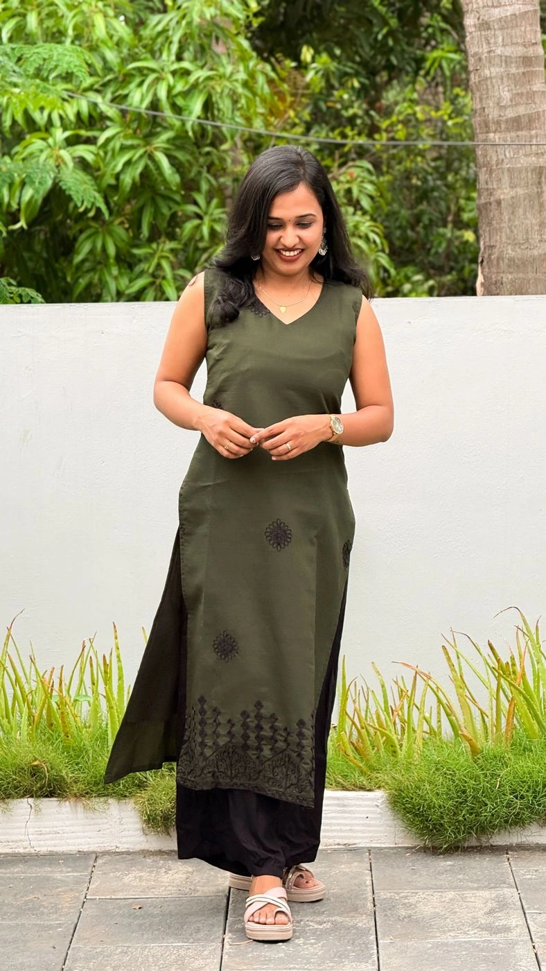 Elegant Green Embroidered Kurti