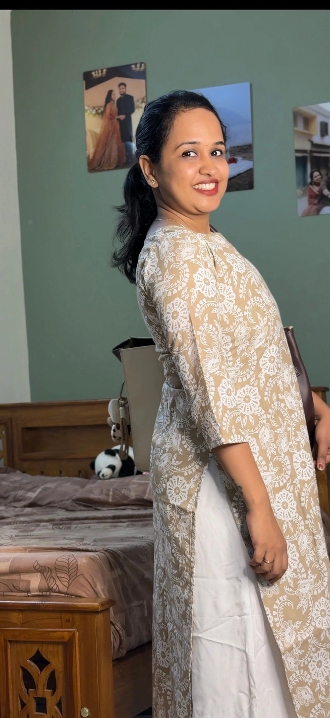 Beige Floral Pure Cotton Kurti🧡 3