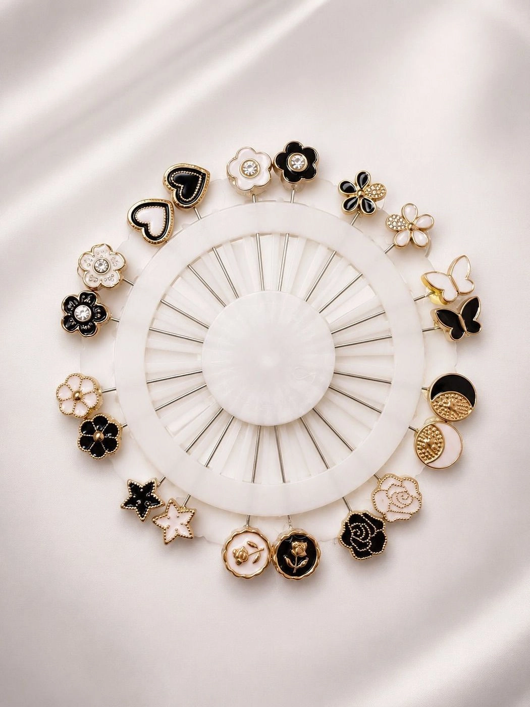 Crystal Diamond Pin-Charm