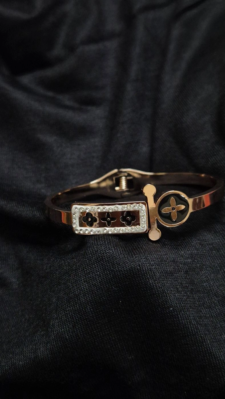 Rose-Gold Floral Lock Crystal kids kada
