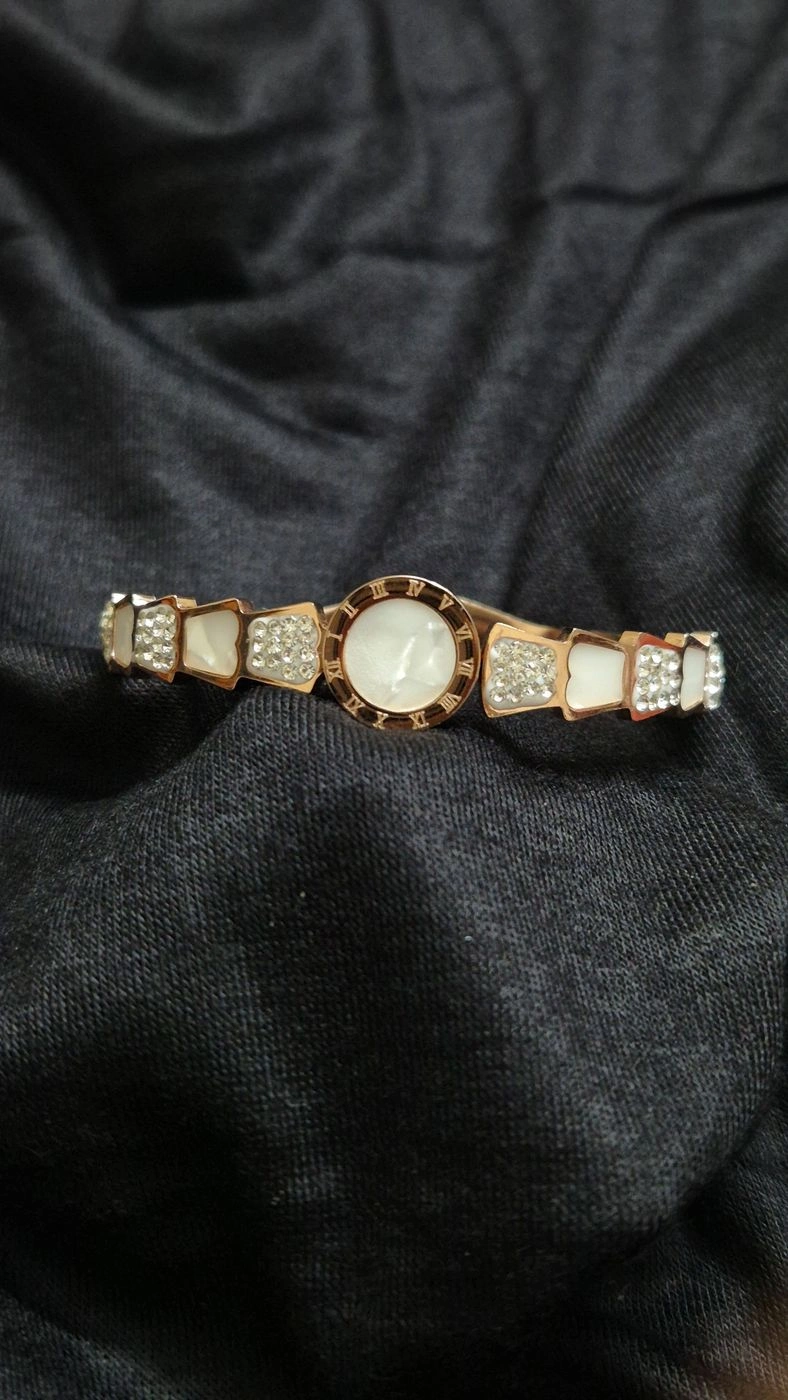 Rose-Gold Roman Dial Crystal kids kada
