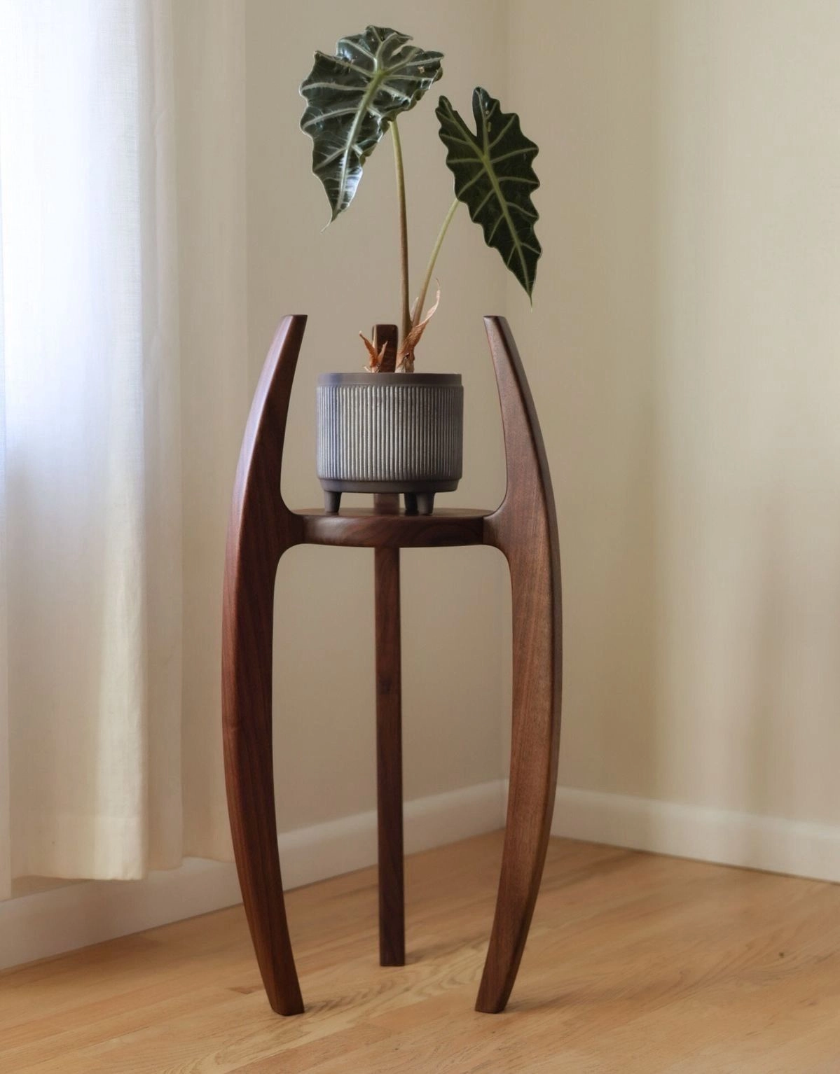 Plant stand