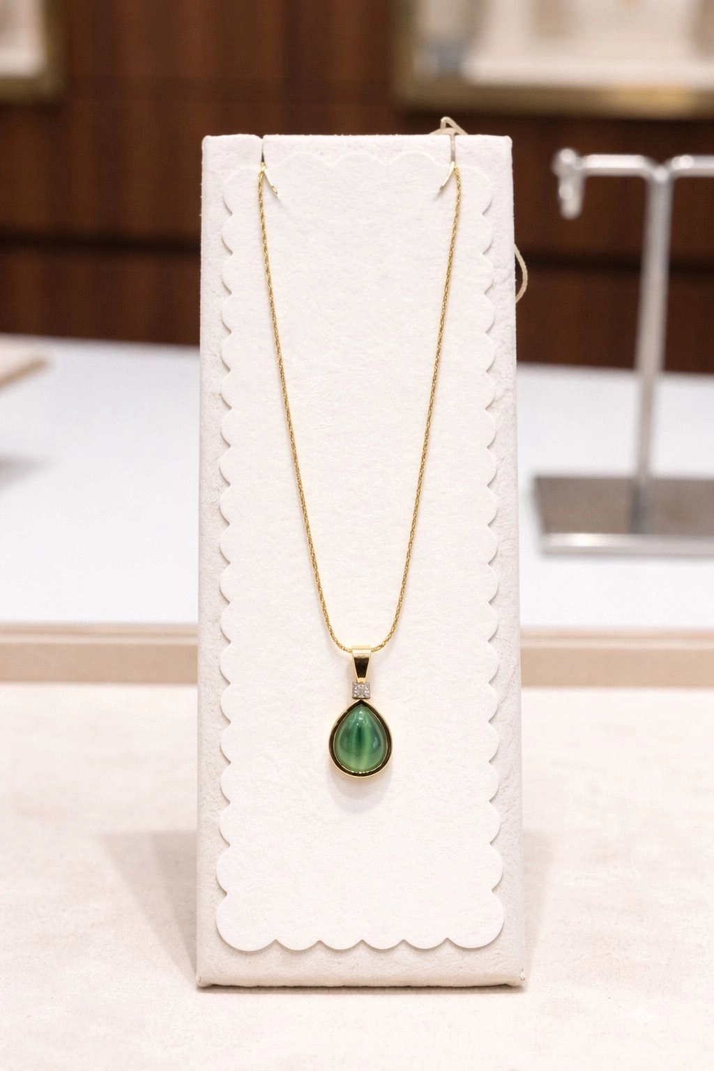 Green Elegance Necklace