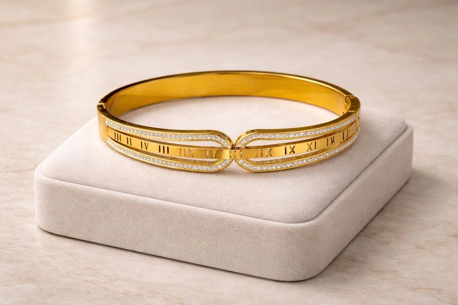 Eterna Roman Elegance Bangle