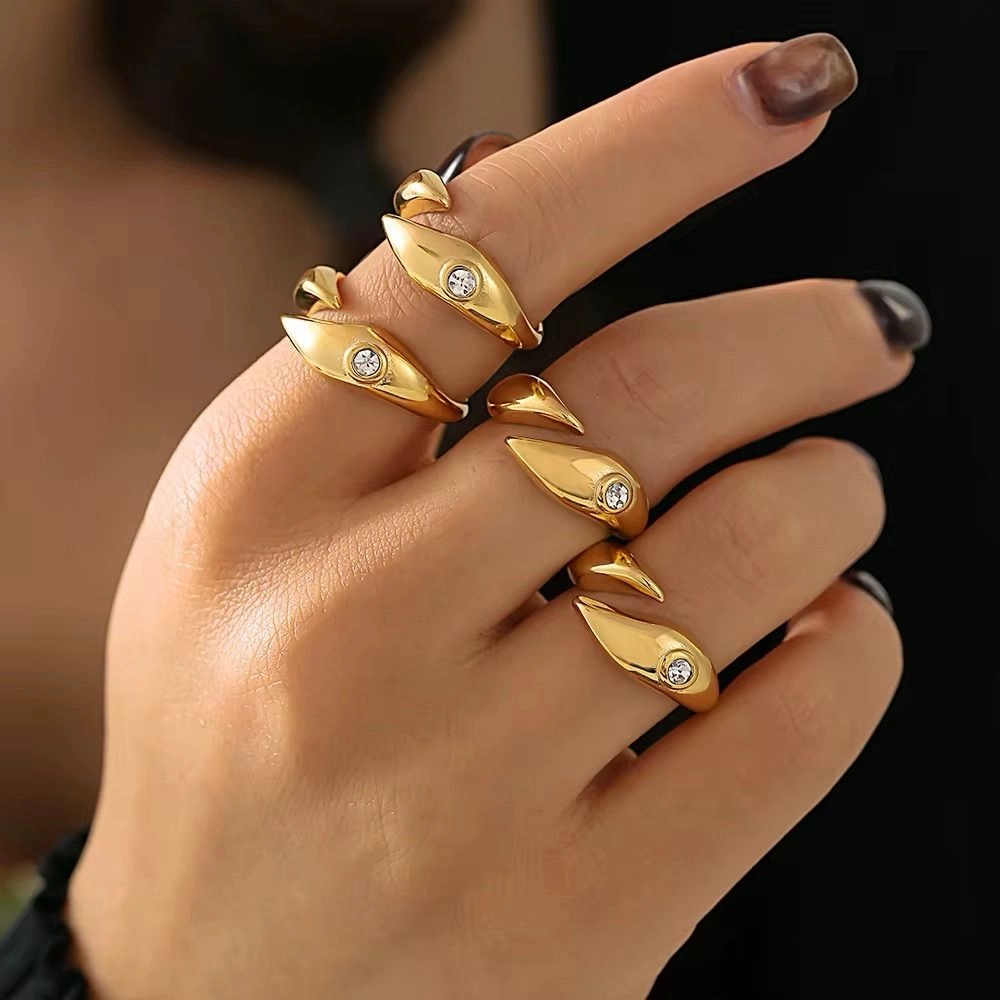 Claw Spark Ring 2