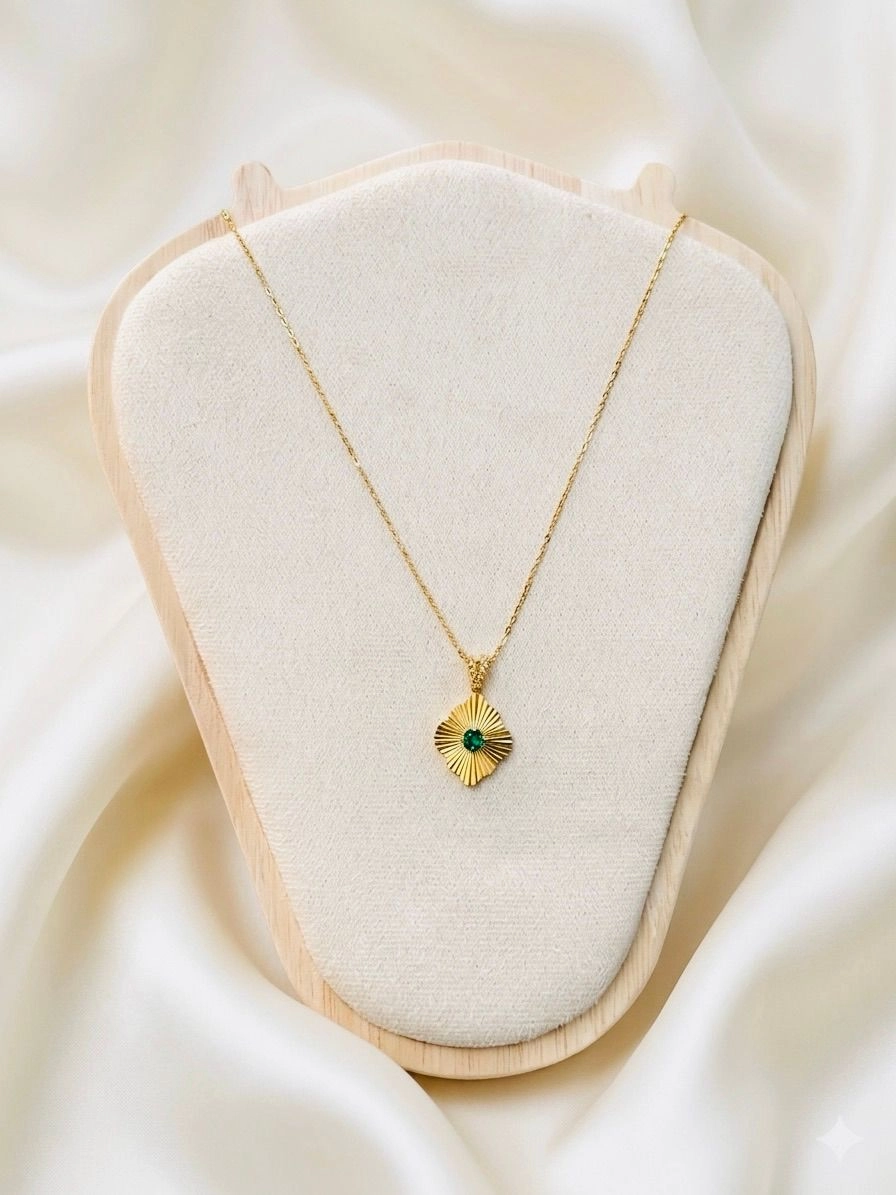 Emerald Sunburst Necklace