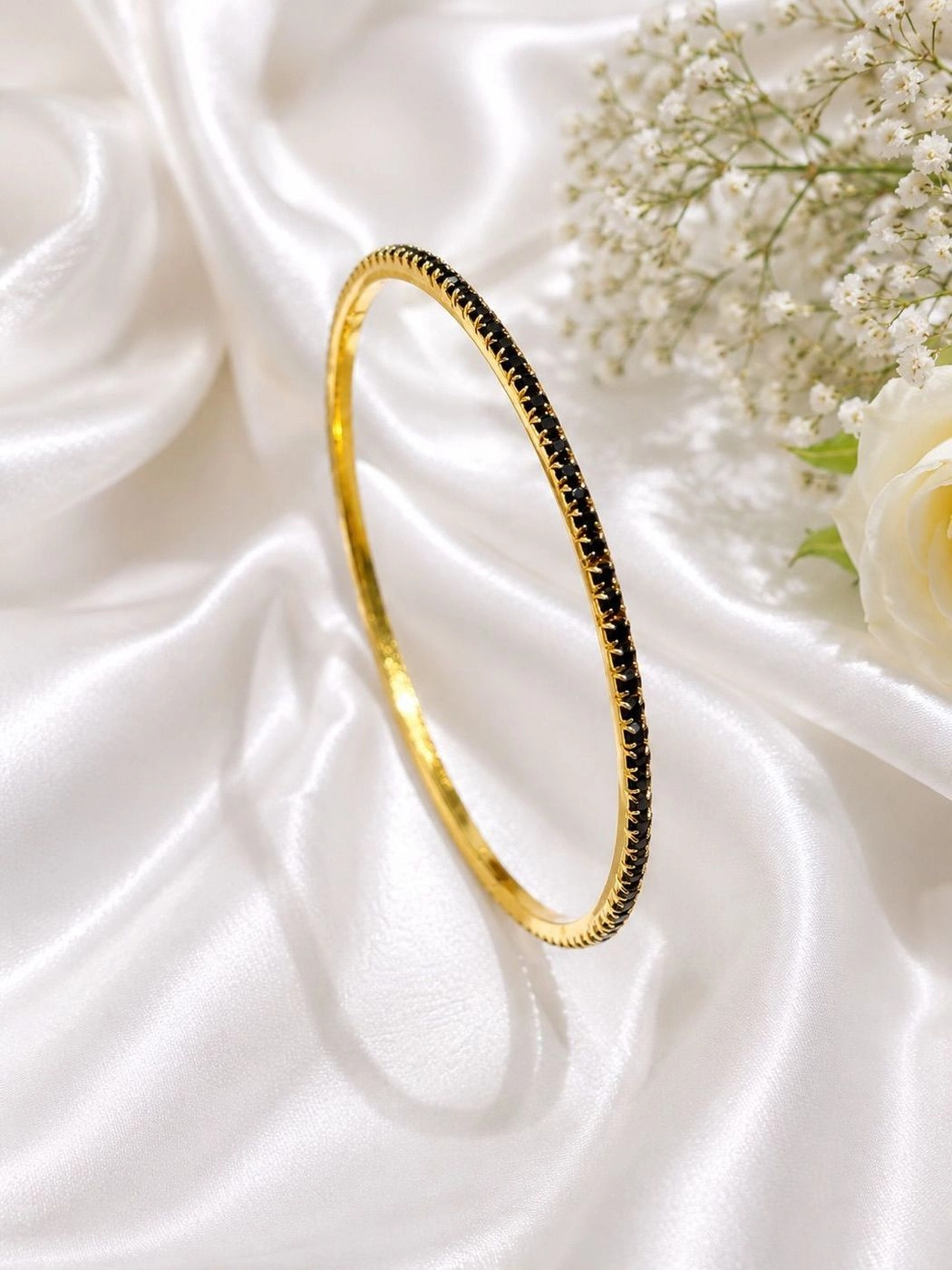 Black Elegance Bangle