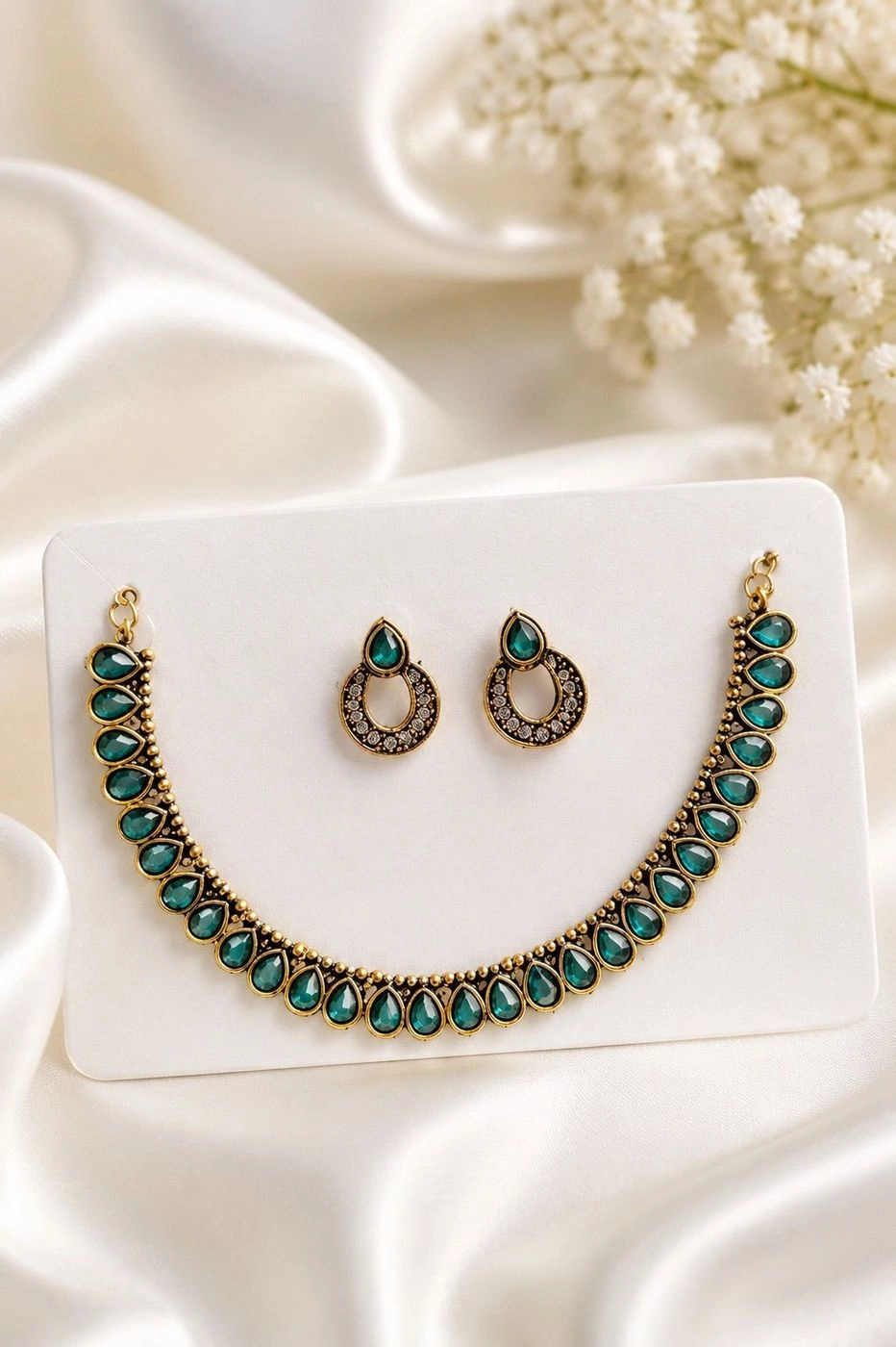 Green Aura Necklace Set