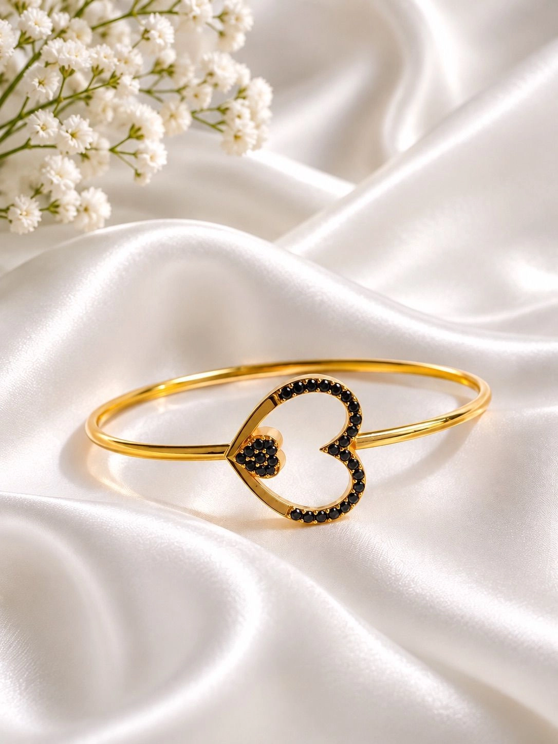 Black Elegance Bangle