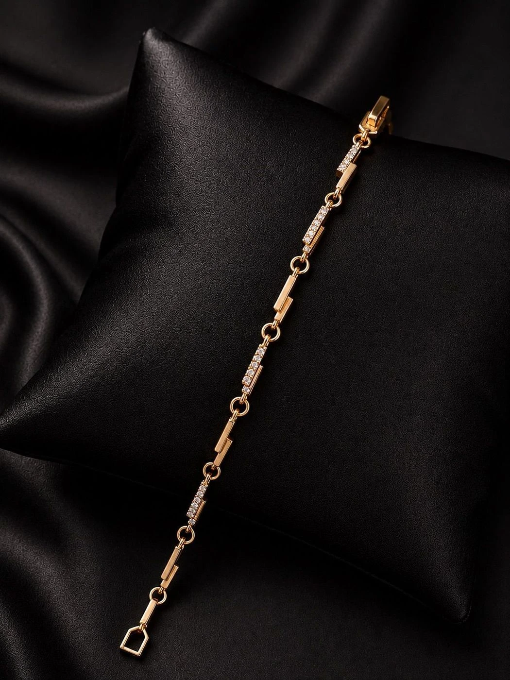 Royal Link Bracelet