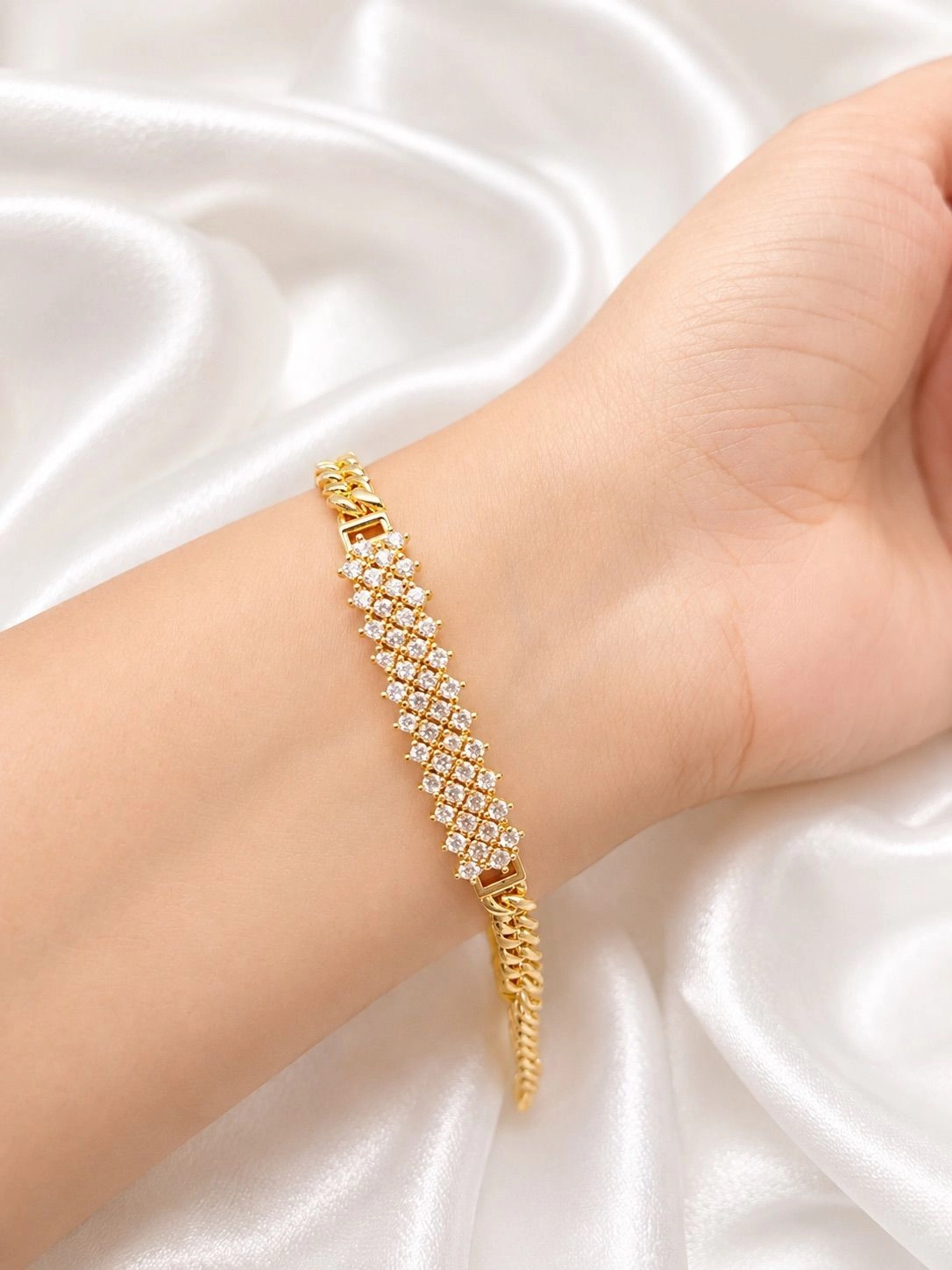 Diamond Bar Bracelet 1