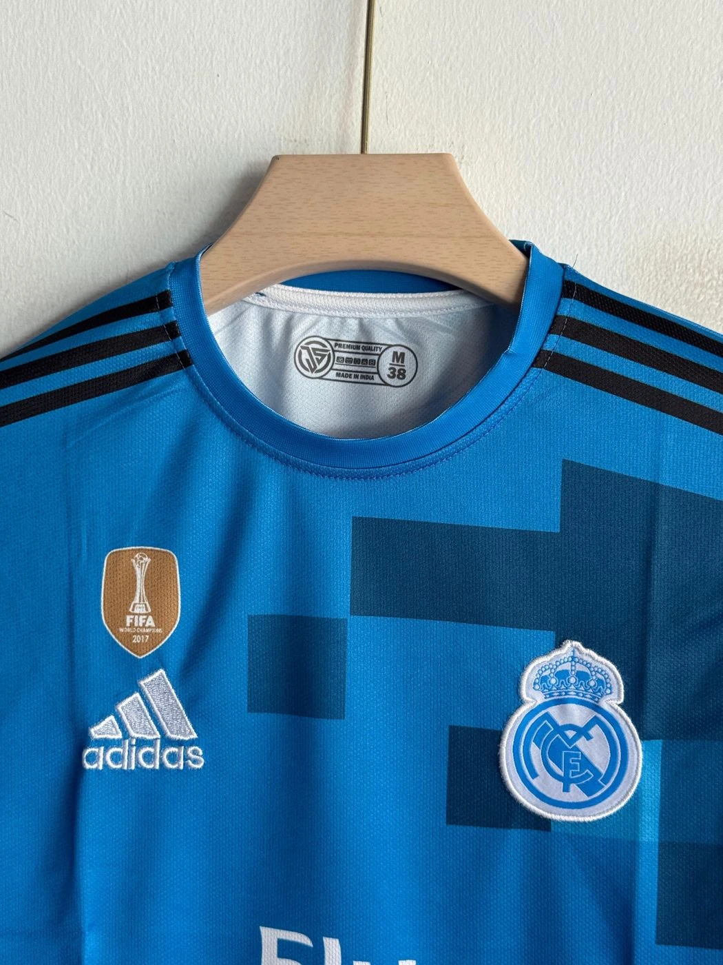 REAL MADRID 2017-18 THIRD KIT RONALDO FULLSLEEVE EMBROIDERY 3