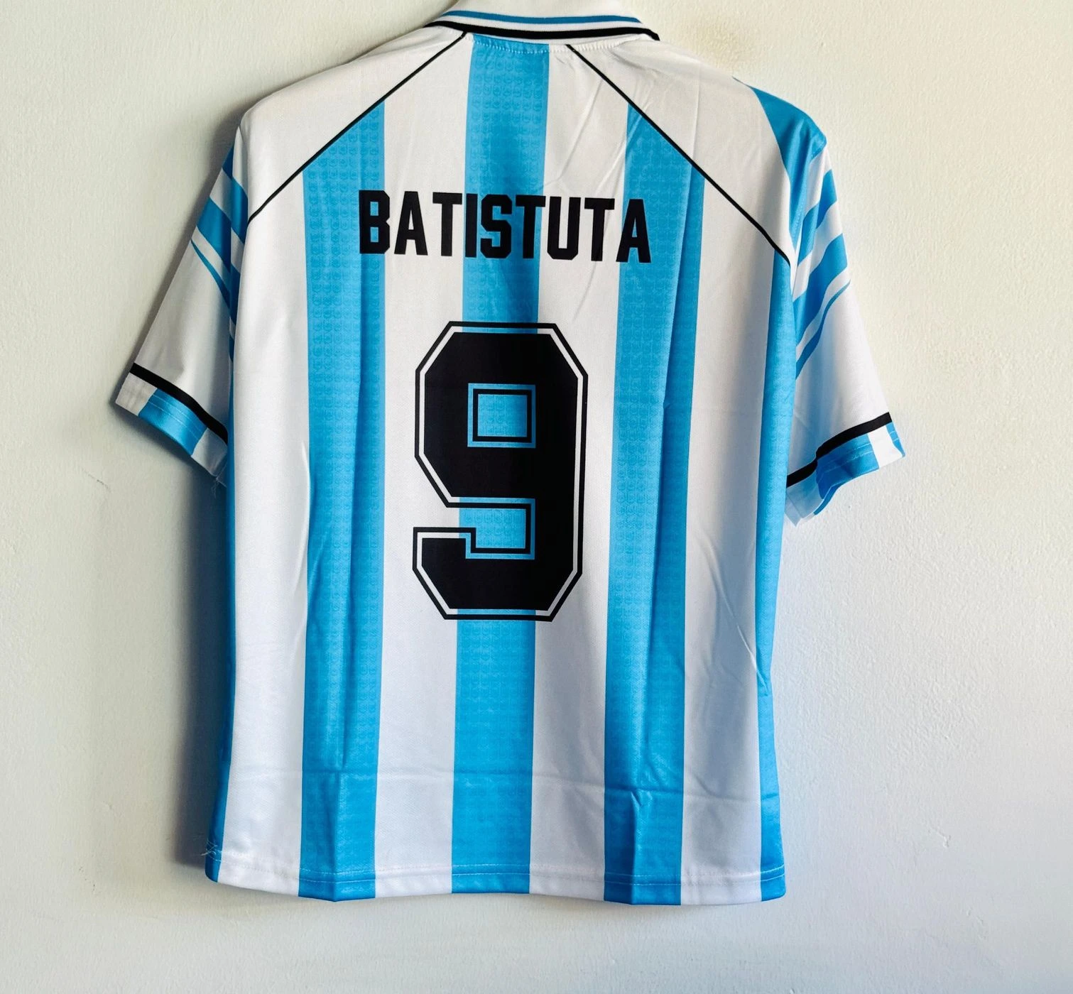 ARGENTINA 1994 HOME KIT BATISTUTA FIVESLEEVE POLO 2