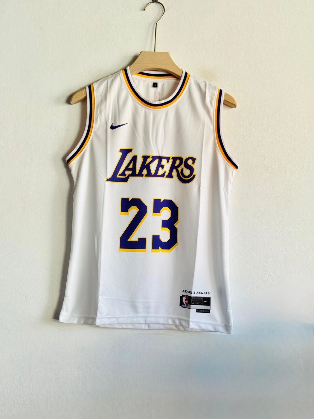 LOS ANGLES LAKERS LEBRON JAMES SLEEVELESS PREMIUM