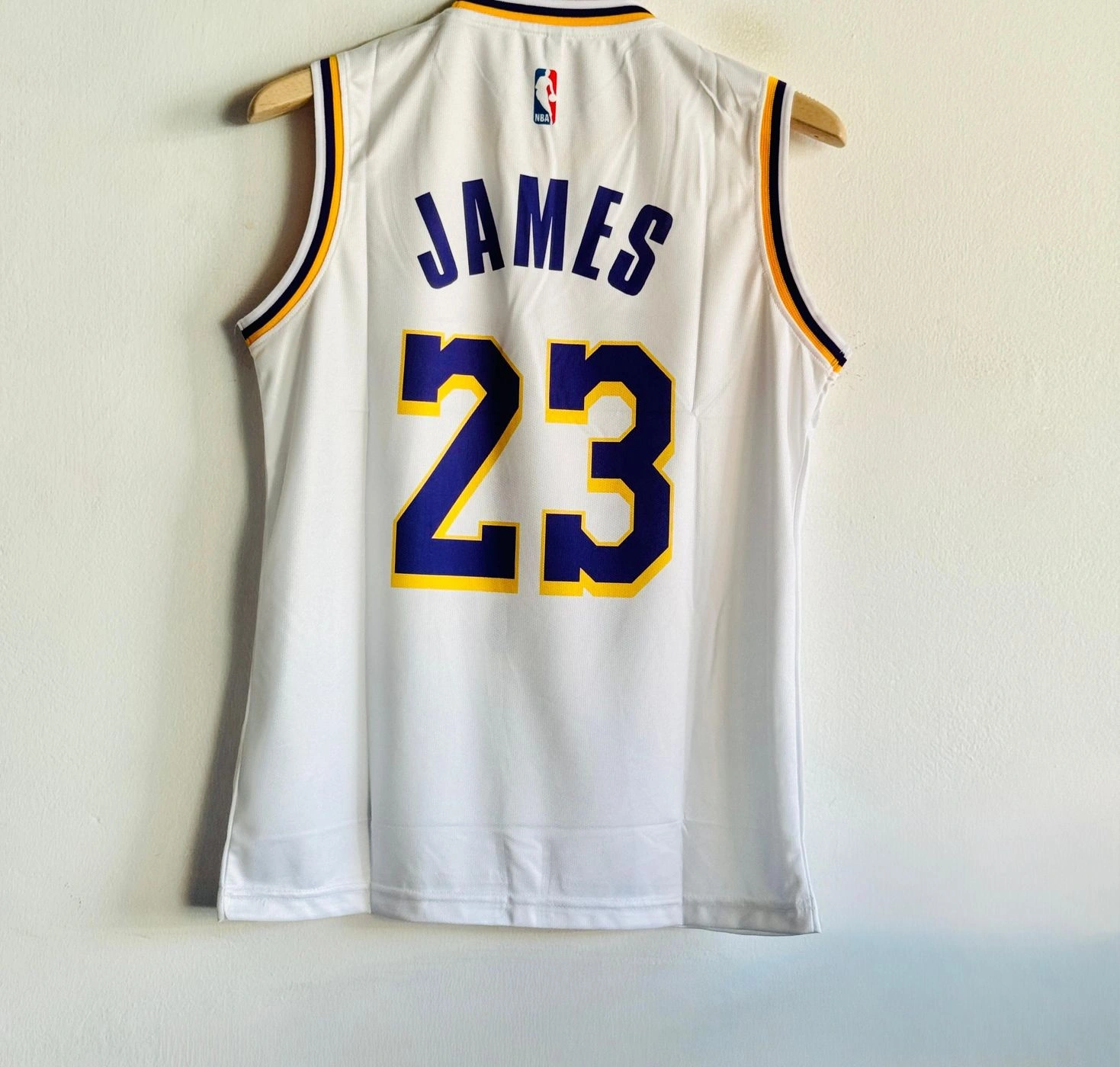 LOS ANGLES LAKERS LEBRON JAMES SLEEVELESS PREMIUM 2