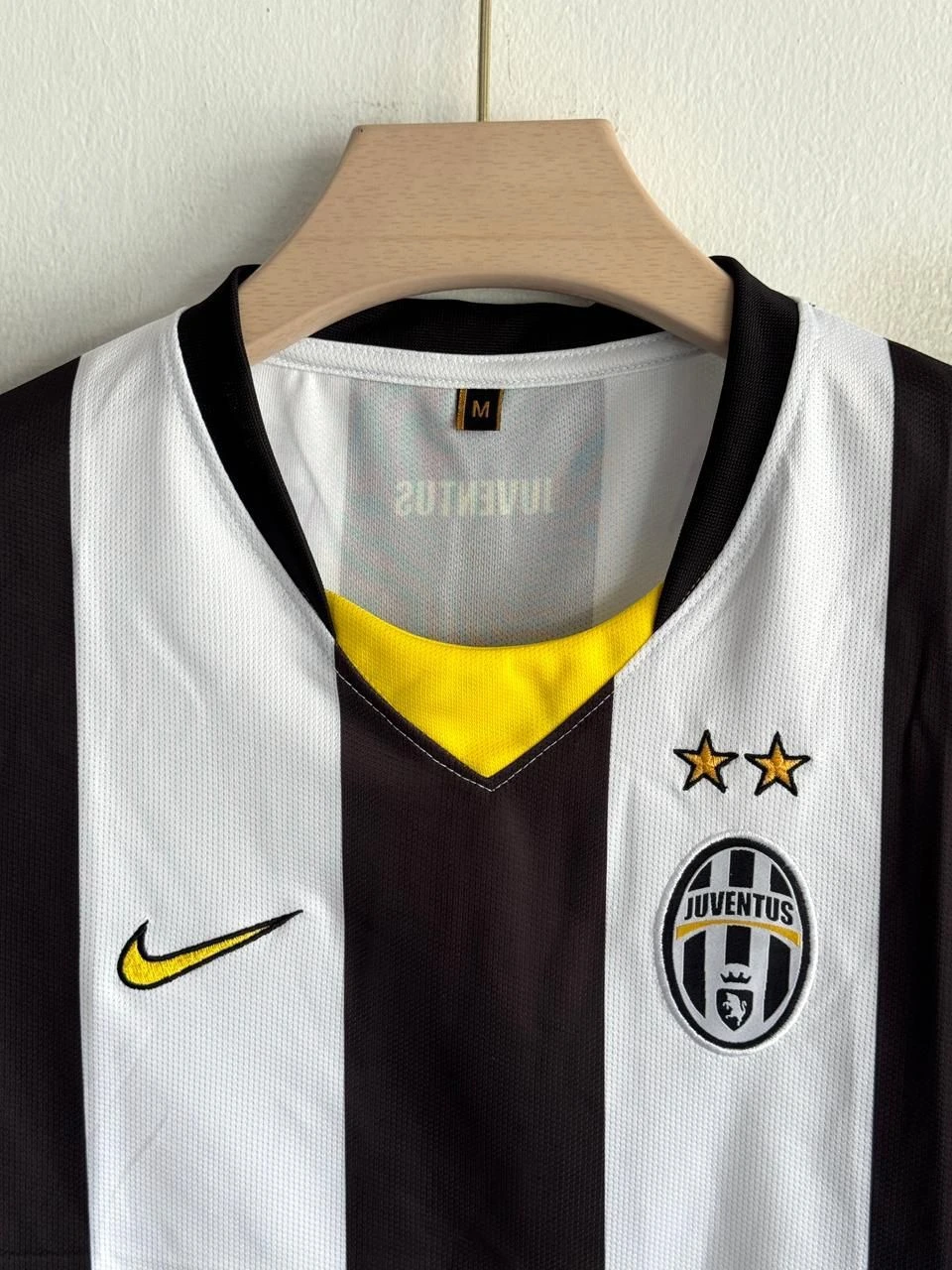 JUVENTUS 2008-09 HOME KIT EMBROIDERY PREMIUM 3