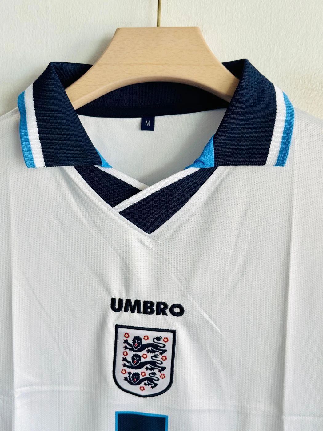 ENGLAND 1996 HOME BECKHAM POLO EMBROIDERY PREMIUM 3