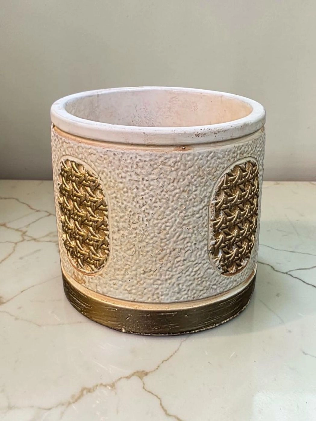 Ceramic pot cp68