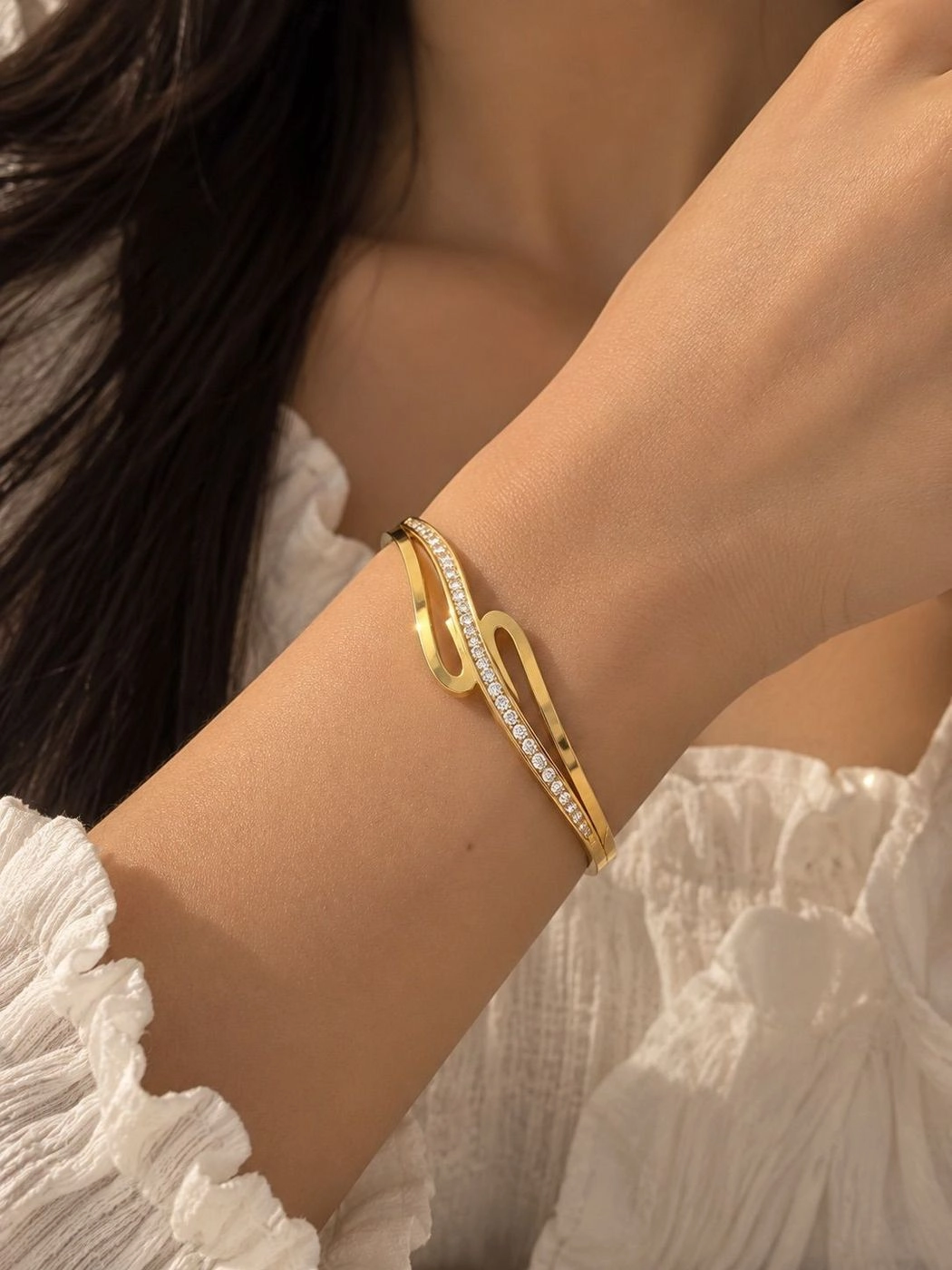 Golden Grace Bangle ✨ 1