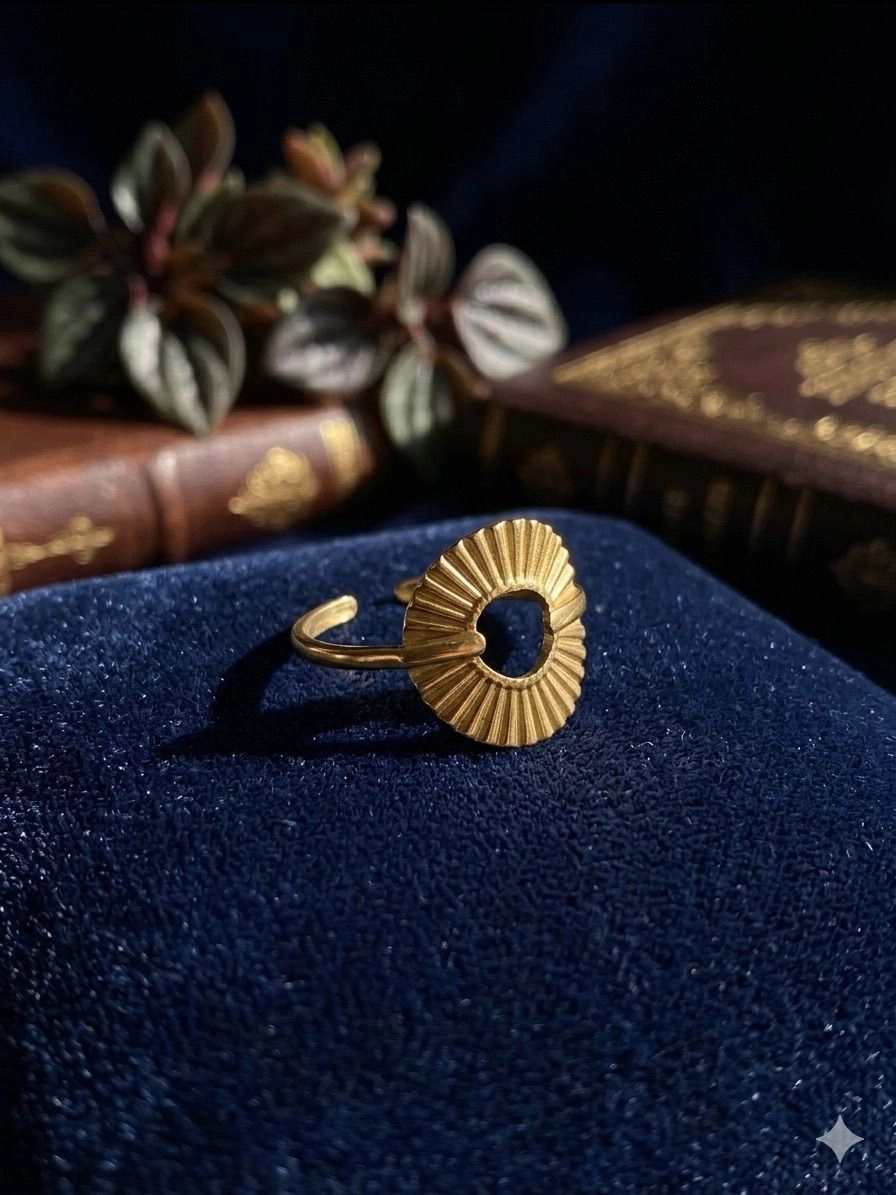 Sunburst ring, Flower ring, or Kamal Patta ring