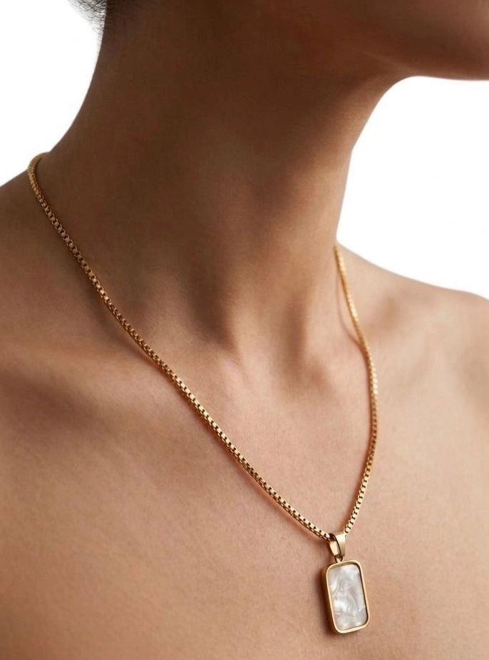 Opalescent Box Chain Necklace 2