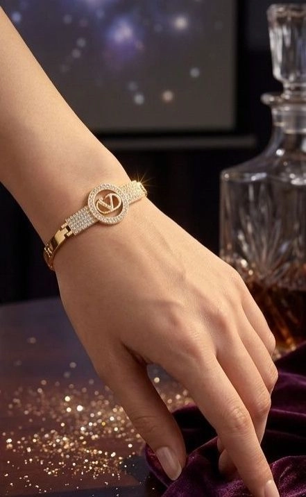 The modern muse flat chain 2