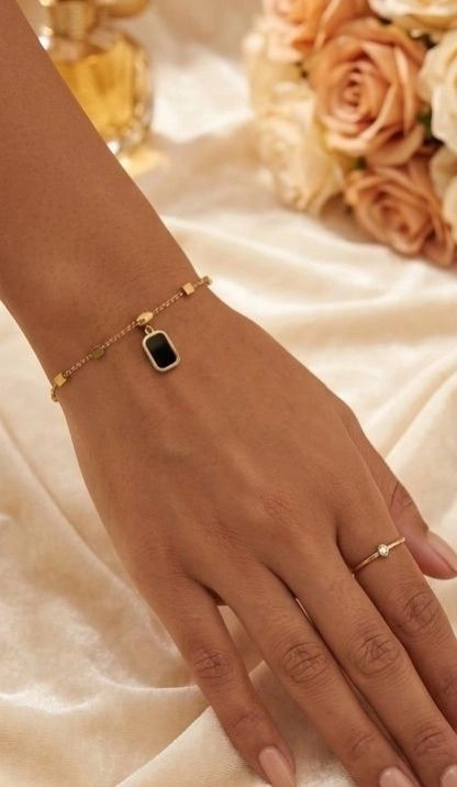Minimalist Dot link chain 1