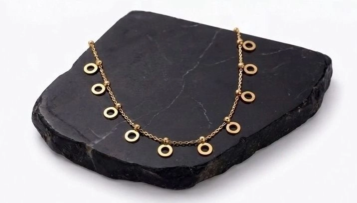 The Minimalist Aura Necklace 3