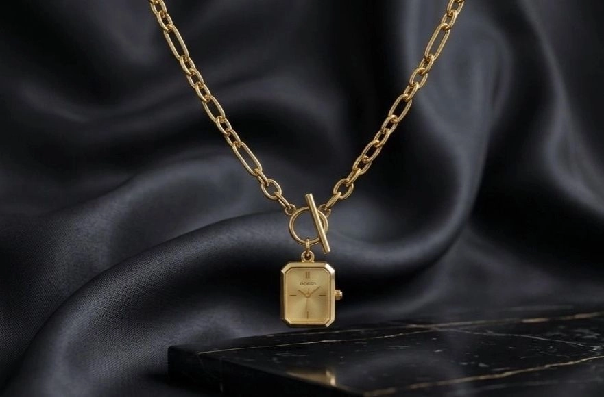 Timeless Toggle Necklace 2
