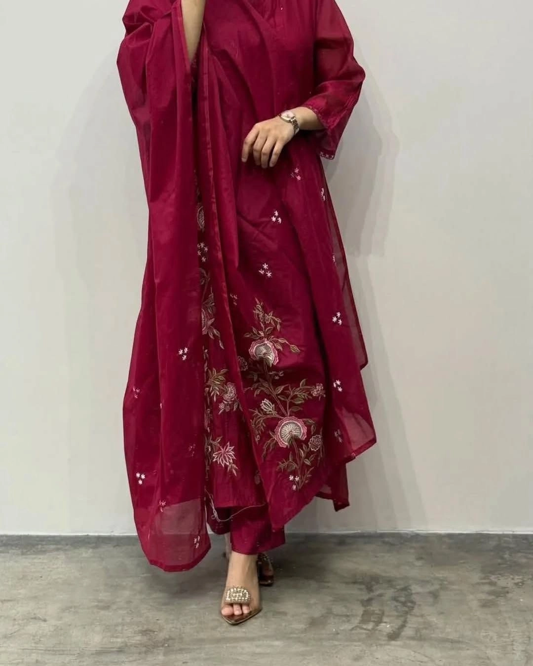 Red suits dupatta malmal 2