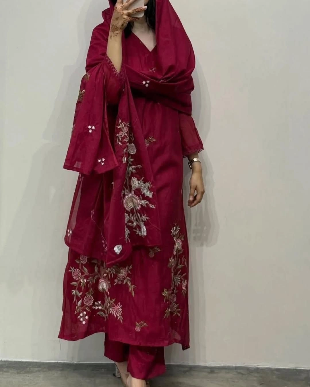 Red suits dupatta malmal 5