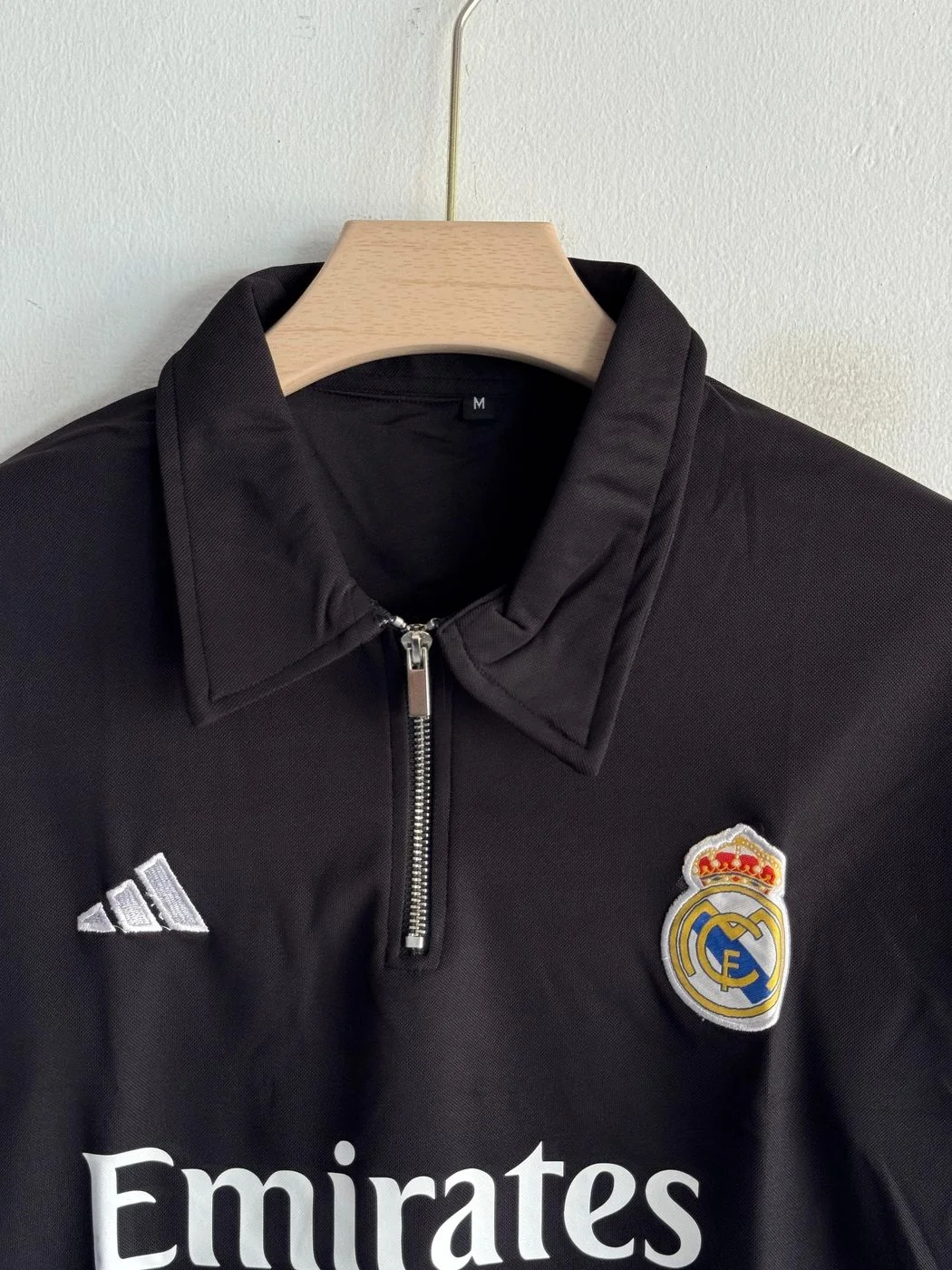 TSHIRT BARCELONA BLACK FIVESLEEVE POLO EMBROIDERY WITH ZIP 3