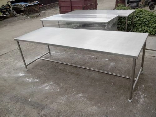 Steel Table 6FT * 2 FT