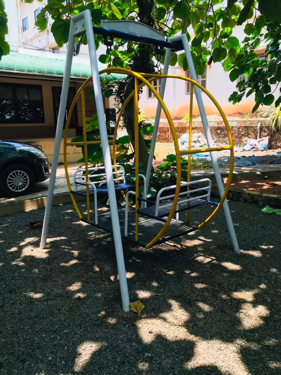 Circular swing