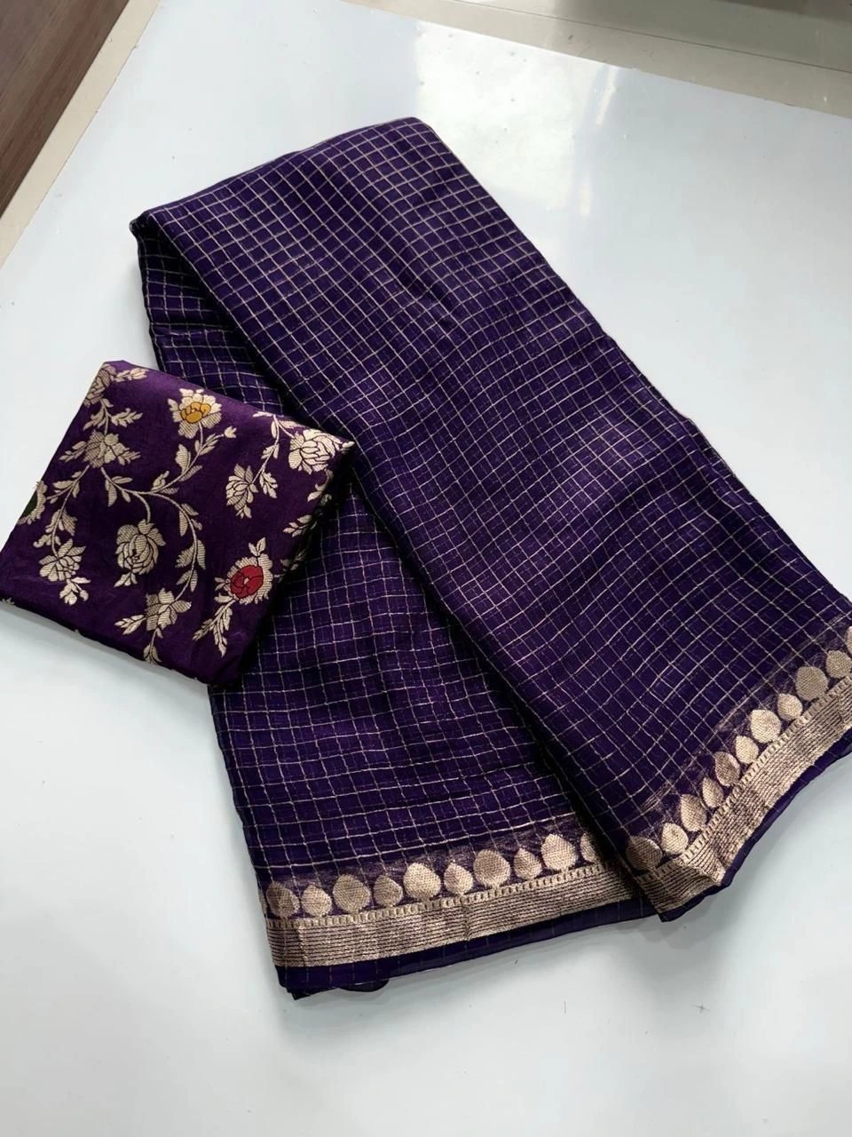 Viscose Georgette Saree With Mina Viscose Blouse